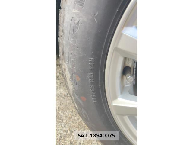 Toyota AQUA 2012-04 7875284-6