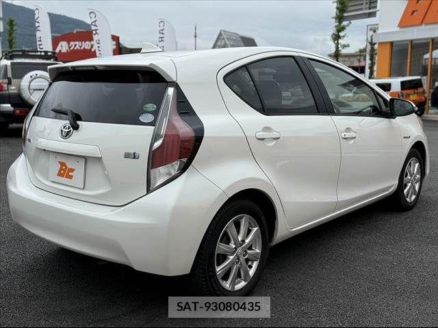 Toyota AQUA 2014-12 7875267-14
