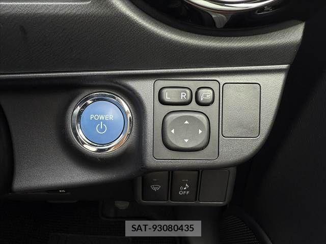Toyota AQUA 2014-12 7875267-21