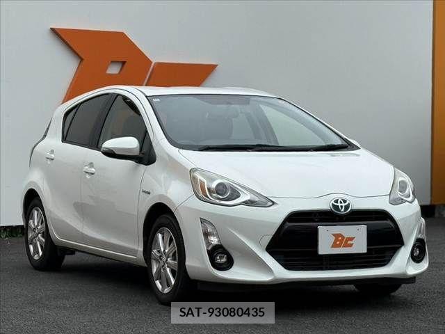 Toyota AQUA 2014-12 7875267-7
