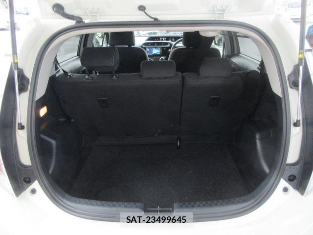 Toyota AQUA 2021-06 7875244-11