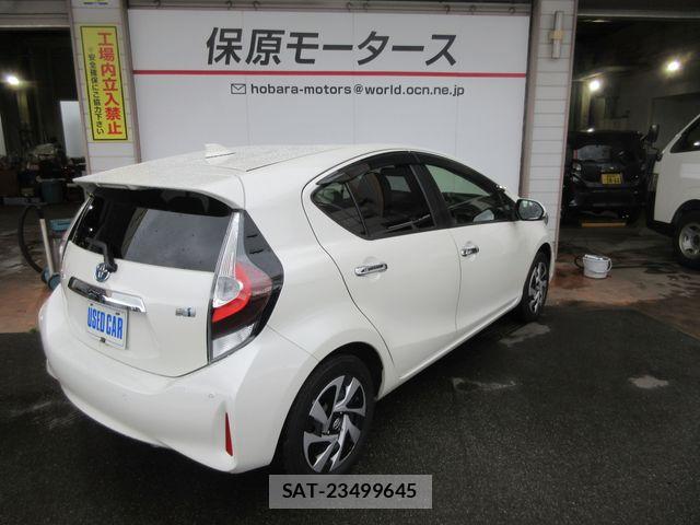 Toyota AQUA 2021-06 7875244-13