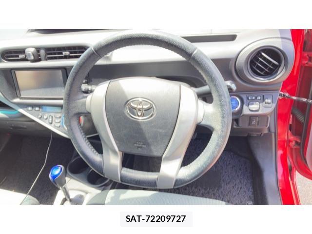 Toyota AQUA 2012-09 7875290-17