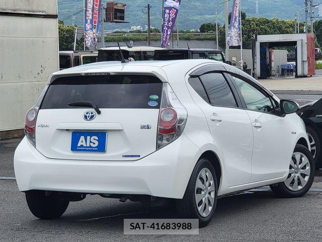 Toyota AQUA 2012-07 7875269-9