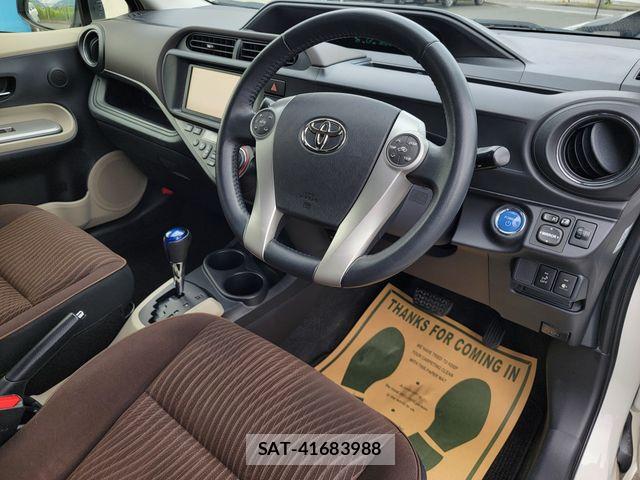 Toyota AQUA 2012-07 7875269-14