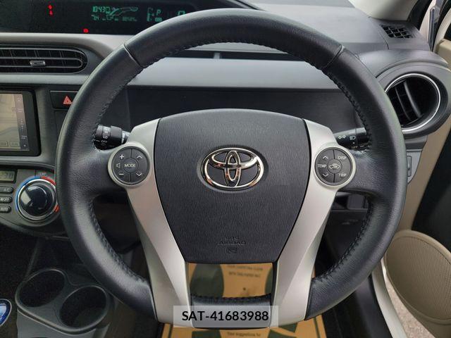 Toyota AQUA 2012-07 7875269-15