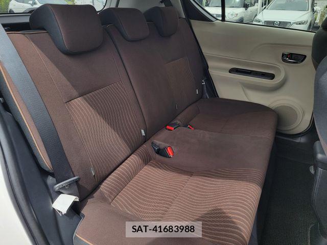 Toyota AQUA 2012-07 7875269-21