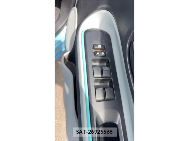 Toyota AQUA 2012-03 7875283-9
