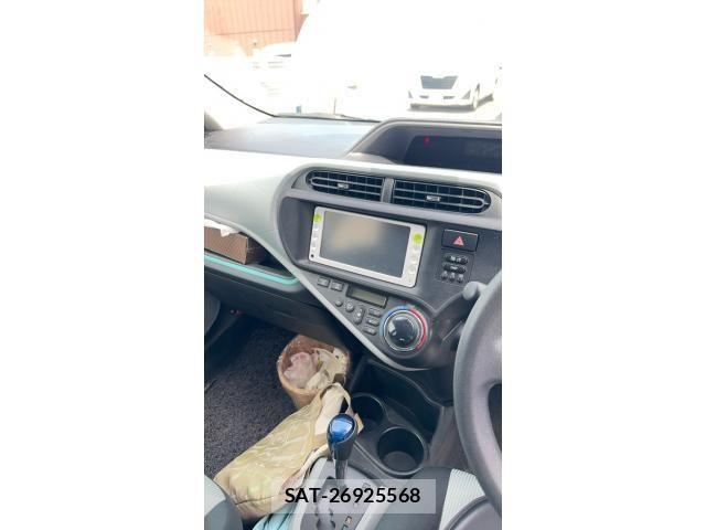 Toyota AQUA 2012-03 7875283-12