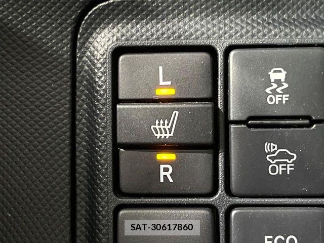 Toyota AQUA 2019-05 7875245-5