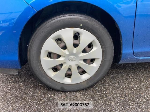 Toyota AQUA 2013-07 7875282-4