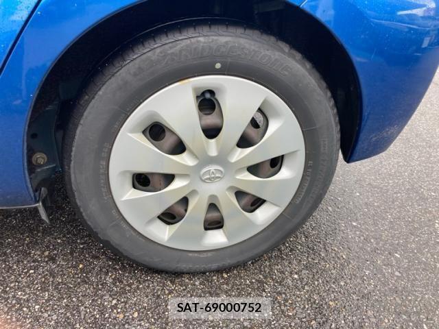 Toyota AQUA 2013-07 7875282-5