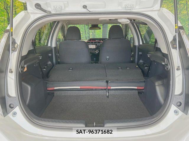 Toyota AQUA 2015-12 7875261-9