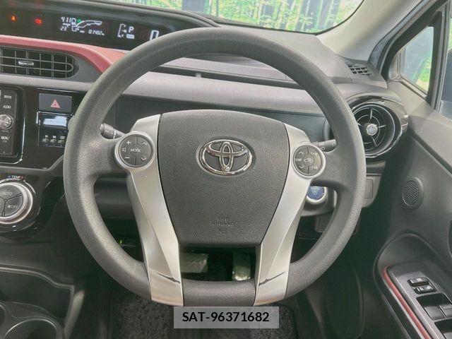 Toyota AQUA 2015-12 7875261-10