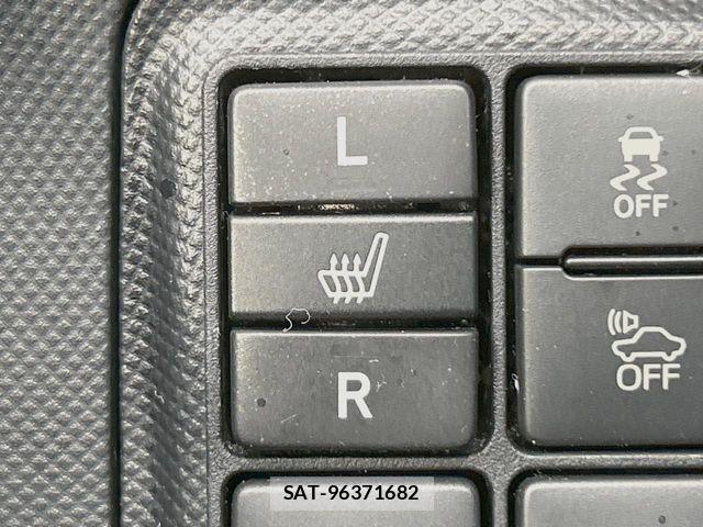 Toyota AQUA 2015-12 7875261-5