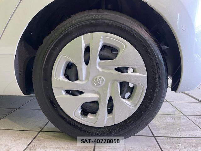 Toyota AQUA 2025-09 7875235-12