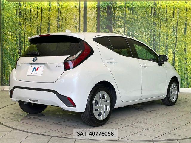 Toyota AQUA 2025-09 7875235-16