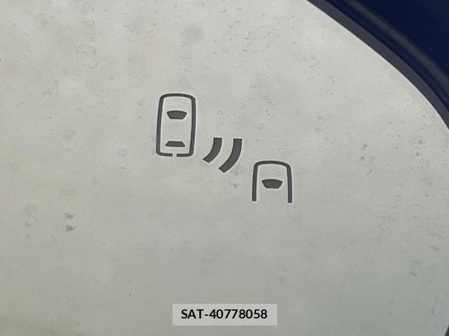 Toyota AQUA 2025-09 7875235-4