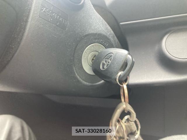 Toyota AQUA 2013-04 7875280-17