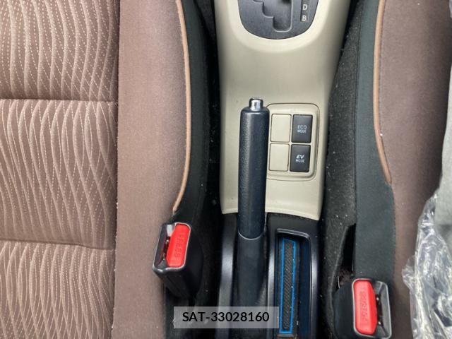 Toyota AQUA 2013-04 7875280-22