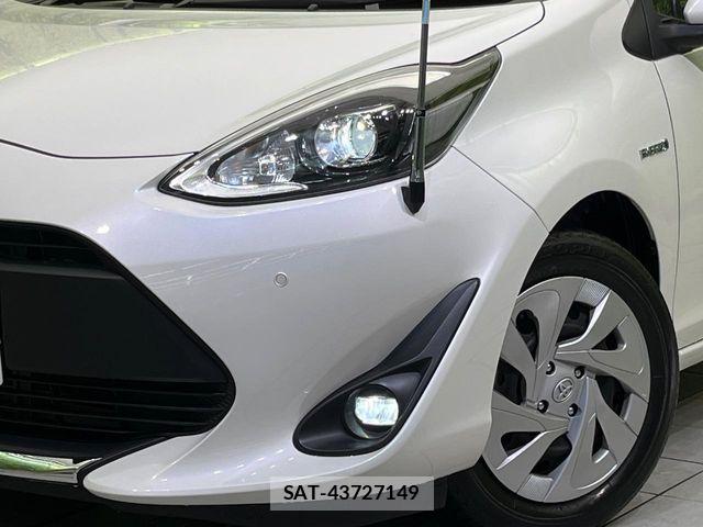 Toyota AQUA 2019-09 7875242-12