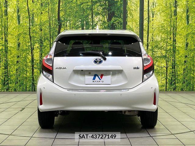 Toyota AQUA 2019-09 7875242-15