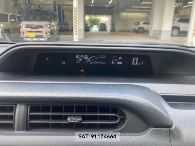 Toyota AQUA 2015-09 7875272-12