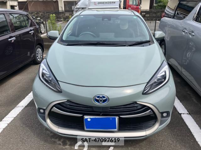 Toyota AQUA 2021-12 7875243-0