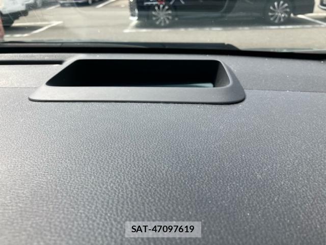 Toyota AQUA 2021-12 7875243-11