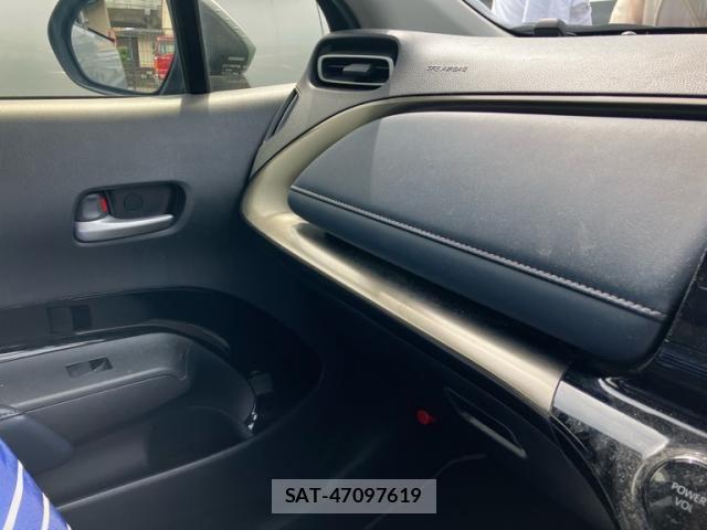 Toyota AQUA 2021-12 7875243-13