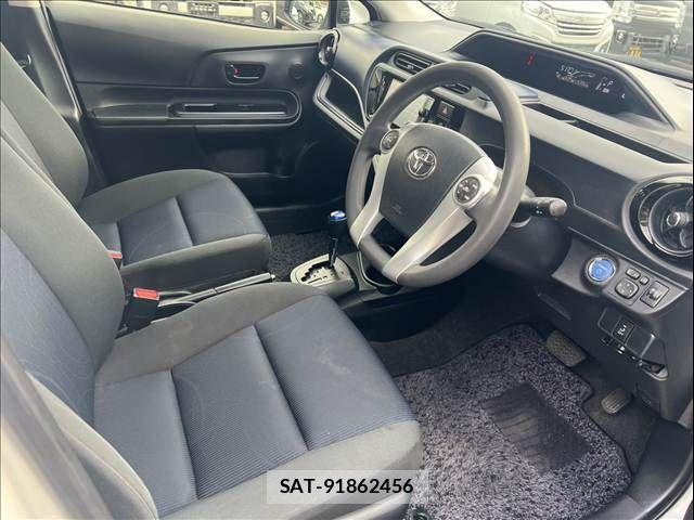 Toyota AQUA 2015-10 7875266-12