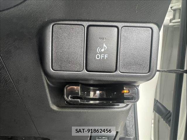 Toyota AQUA 2015-10 7875266-27