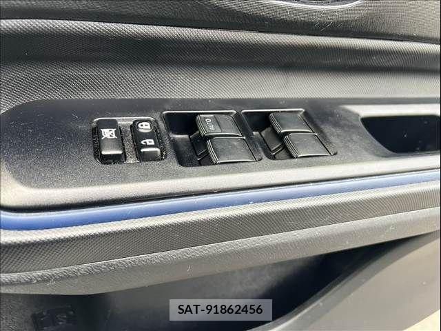 Toyota AQUA 2015-10 7875266-28