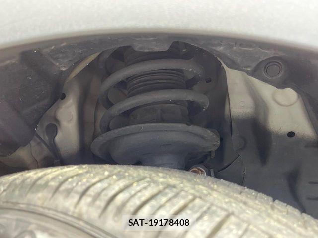 Toyota AQUA 2018-03 7875246-19