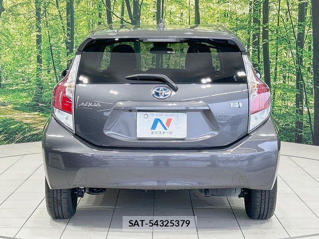 Toyota AQUA 2016-03 7875256-14