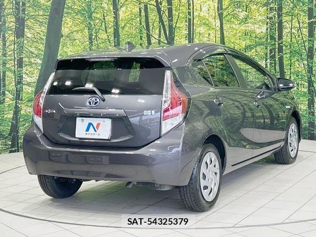 Toyota AQUA 2016-03 7875256-16