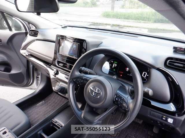 Toyota AQUA 2022-07 7875251-17