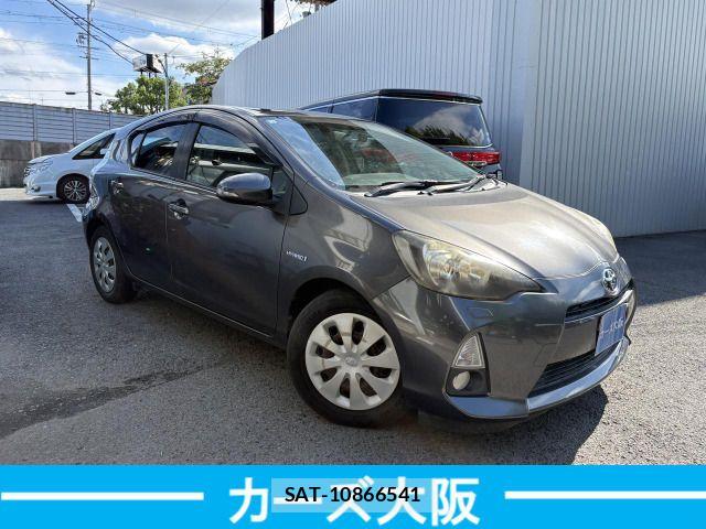 Toyota AQUA 2013-10 7875270-1