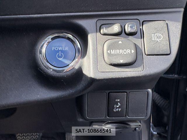 Toyota AQUA 2013-10 7875270-6