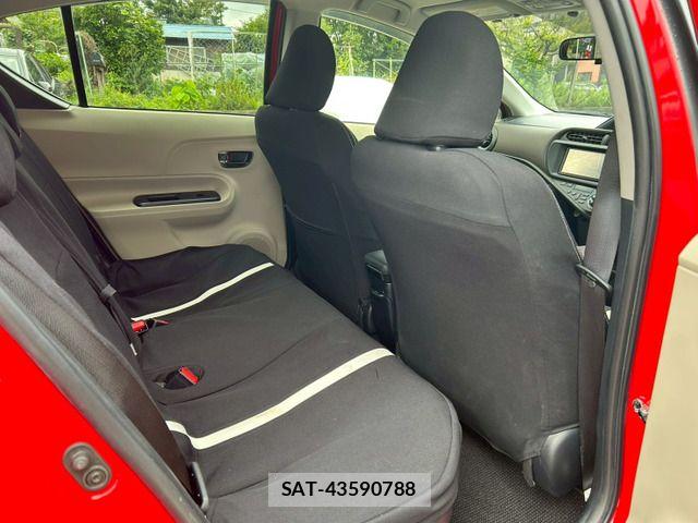 Toyota AQUA 2012-06 7875277-14