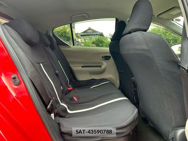 Toyota AQUA 2012-06 7875277-15