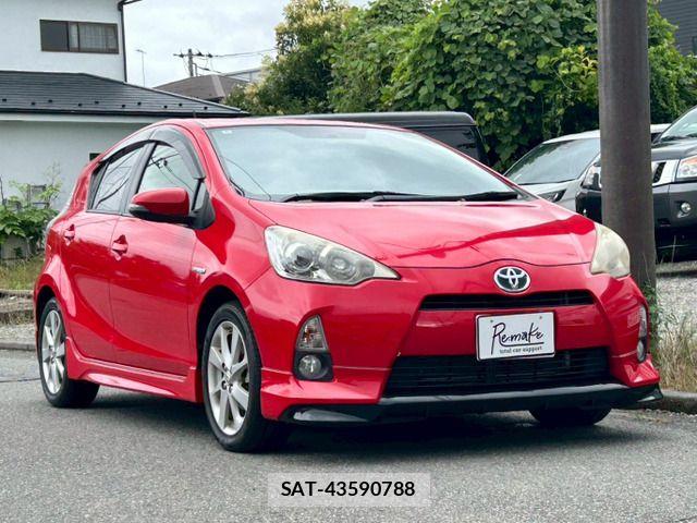 Toyota AQUA 2012-06 7875277-2