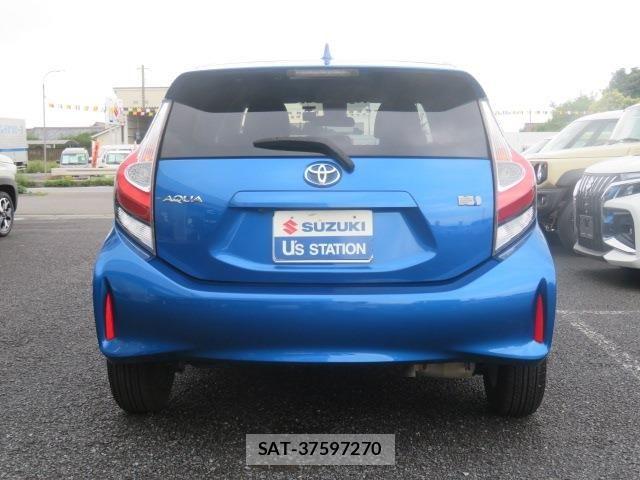 Toyota AQUA 2017-11 7875260-4