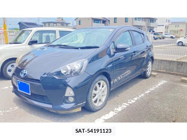 Toyota AQUA 2012-09 7875286-2