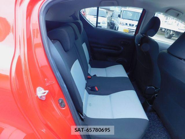 Toyota AQUA 2013-12 7875281-6