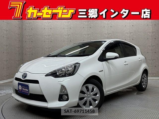 Toyota AQUA 2014-03 7875258-0