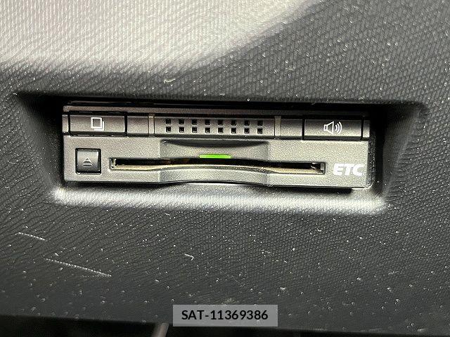 Toyota AQUA 2016-02 7875249-15
