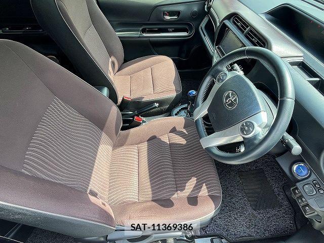 Toyota AQUA 2016-02 7875249-3