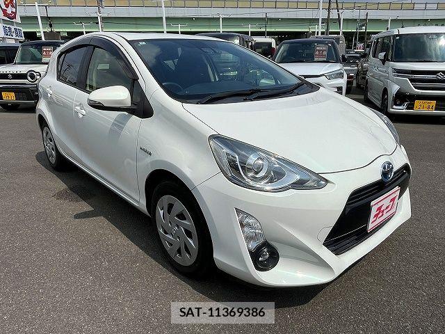 Toyota AQUA 2016-02 7875249-6