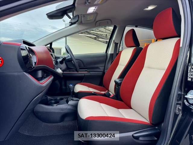 Toyota AQUA 2017-02 7875262-16